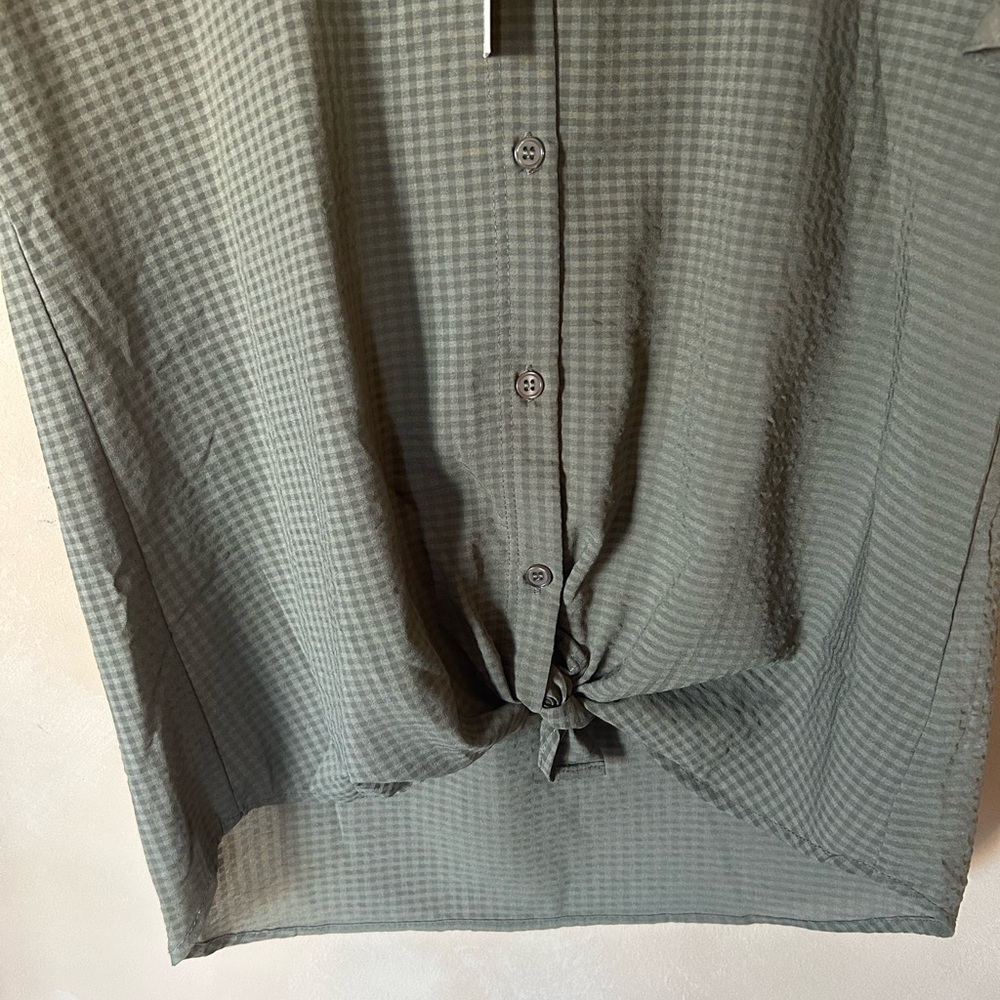 Max Studio Green Button Down Shirt with Ruffled Sleeves - Picture 6 of 8